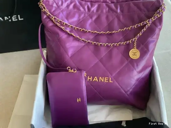 First Bag Ru CHANEL LARGE 22 HANDBAG 0610